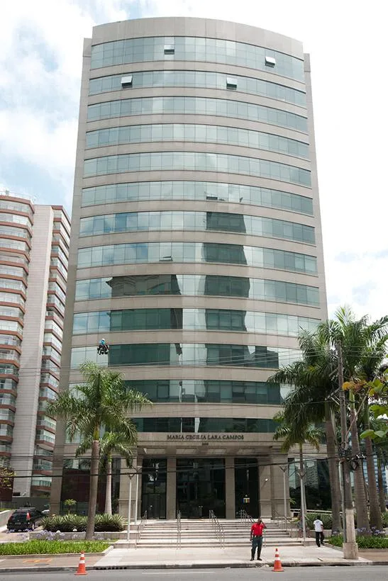 Maria Cecília Lara Campos — Edifício corporativo em Faria Lima, São Paulo